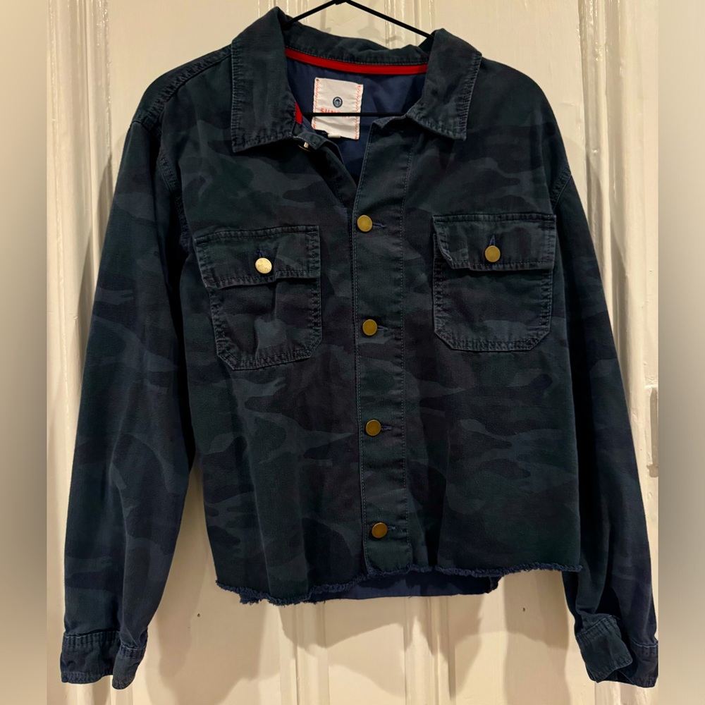Sundry Cropped Camo Work Shirt - Women’s Medium